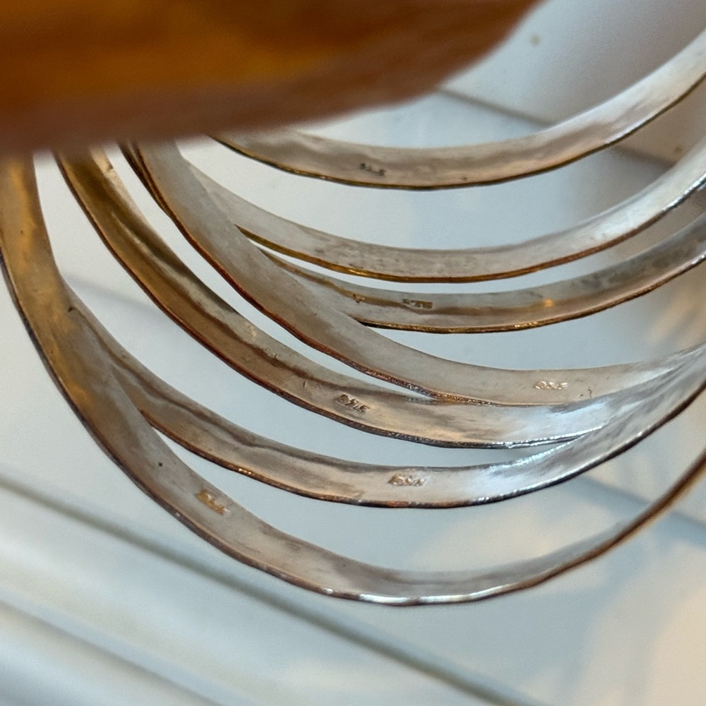 7 STERLING SILVER CHUNKY BANGLES! - Picture 8 of 11